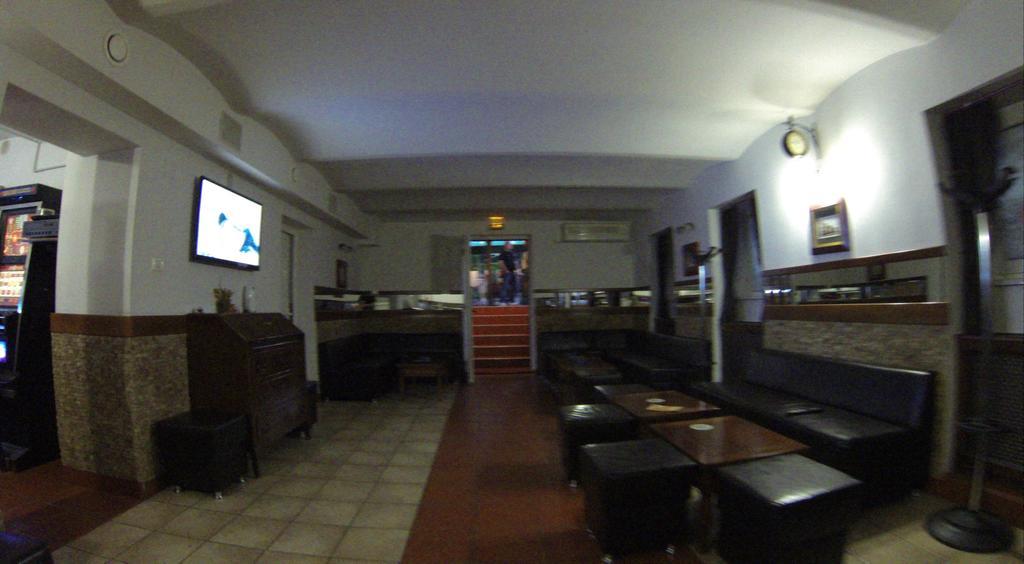 Hotel Iris Arad Exterior foto